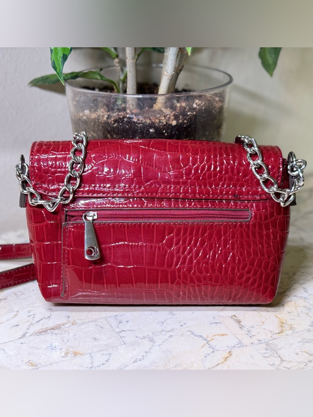 Liz Claiborne Est. 1976 crossbody purse - Picture 4 of 12